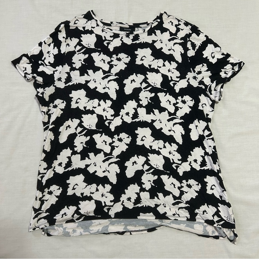 Alfani Black & White Floral Tee